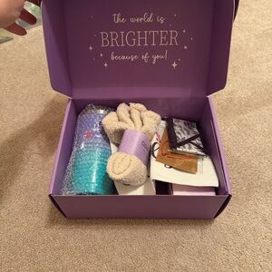 “Boss Lady” gift box with personalized gifts.